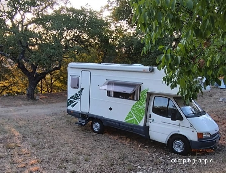 Camping Les Clos du Lac — Campingplatz in Aiguines