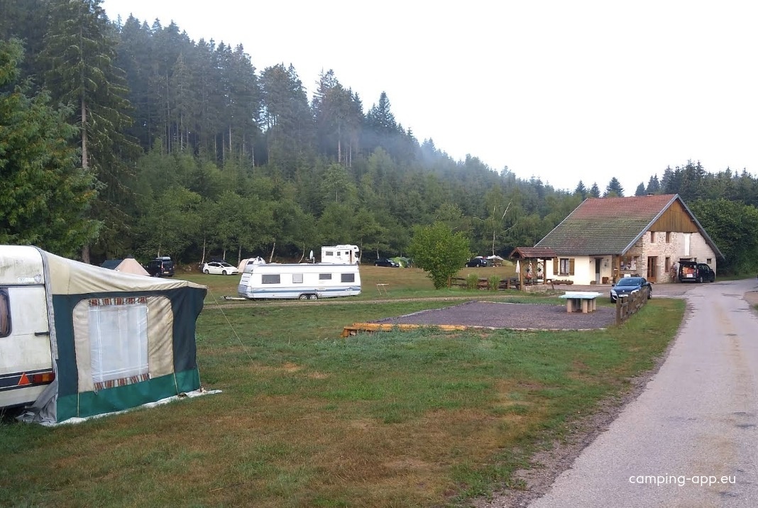 Camping Les Collieures — Kemp in Corcieux