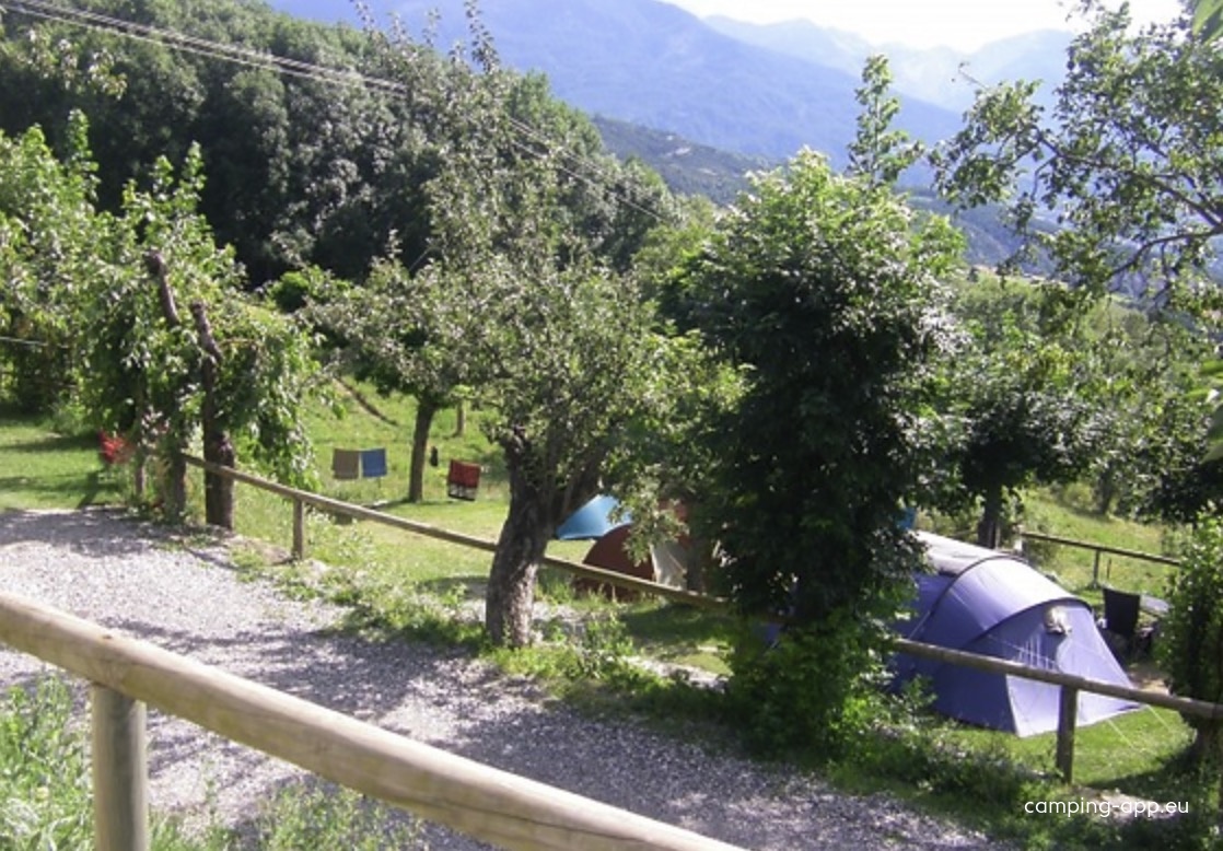 Camping Le Mont Orel — Camping Site in Saint-André-d'Embrun