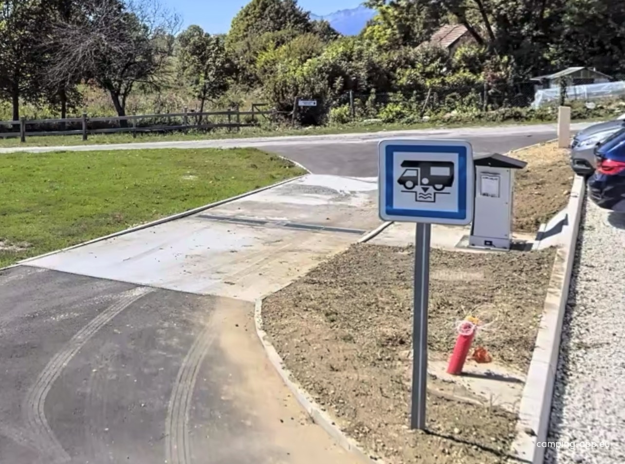 Stellplatz Saint-Maximin — Camperplaats in Saint-Maximin