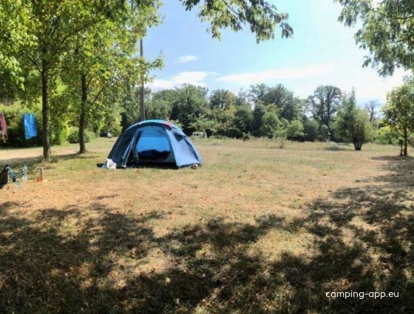 Camping La Tuilerie — Campingplatz in Châtel-sur-Moselle