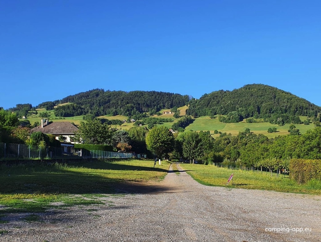 Camping Municipal Theys — Camping in Theys