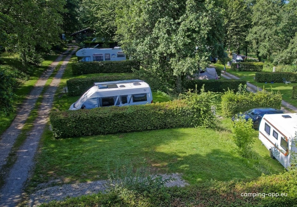 Camping Domaine de Mepillat *** — Campingplatz in Saint-Nizier-le-Bouchoux