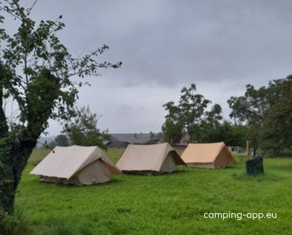 Camping Montagny-les-Lanches — Photo 2