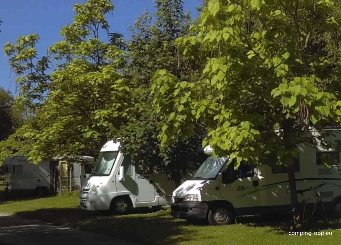 Ideales Camping *** — Camping in Allevard