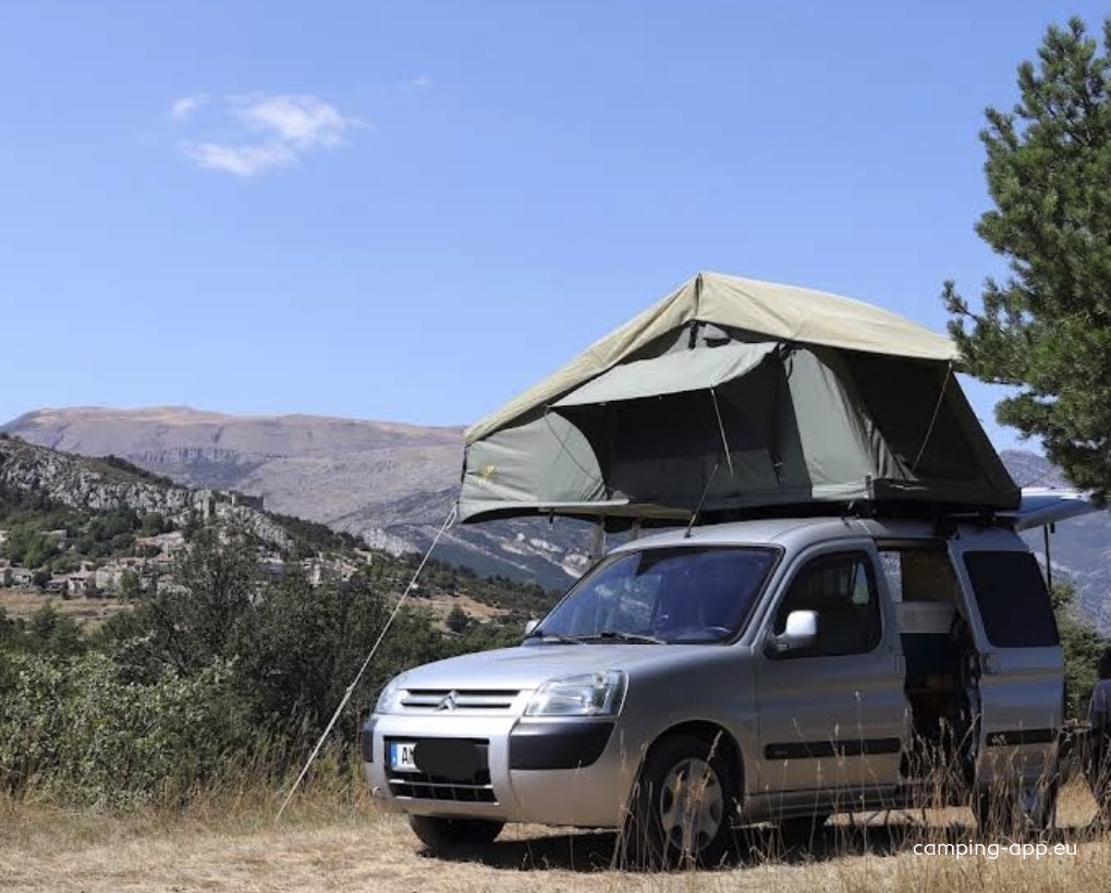Camping de Trigance — Camping Site in Trigance