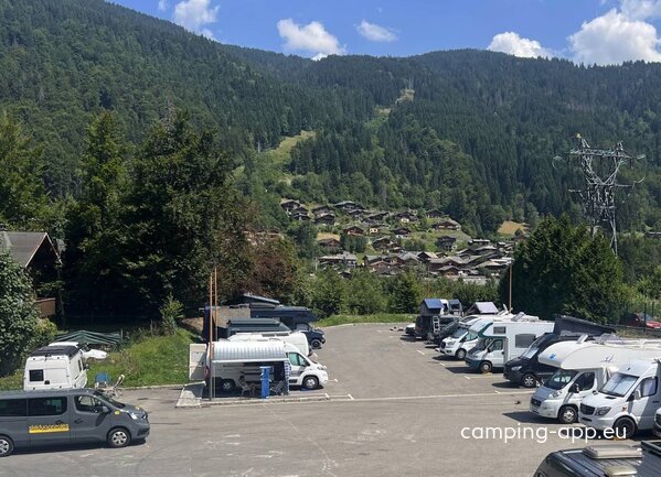 Stellplatz Morzine — Photo 2