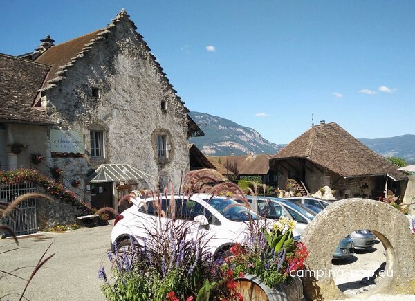 Stellplatz bei Le Caveau Bugiste 