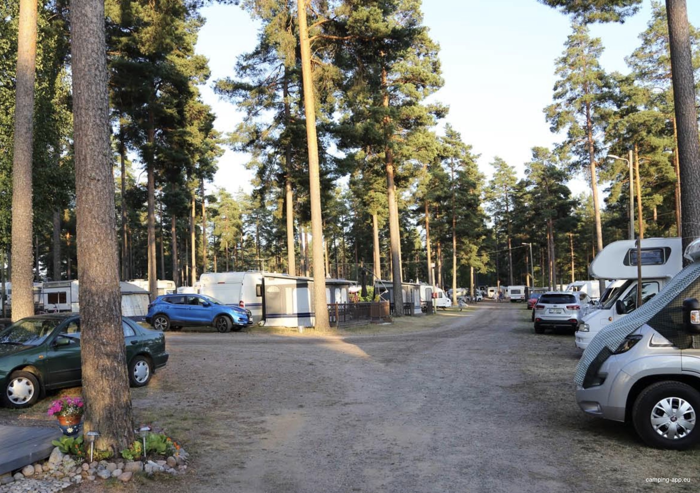 SF-Caravan Pitkäjärvi — Kemp in Peipohja