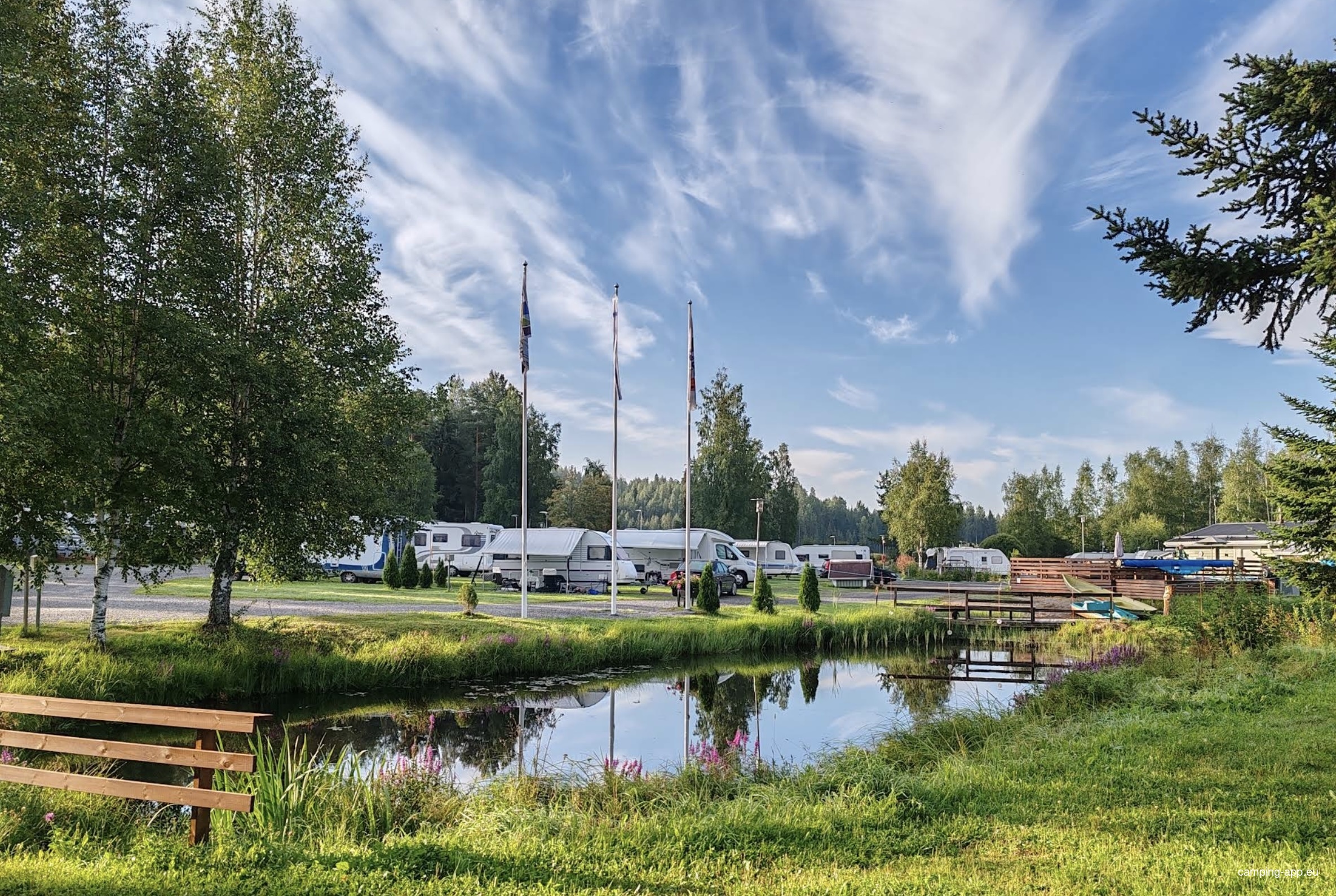 SF-Caravan Tilkunpelto — Kemping in Lammi