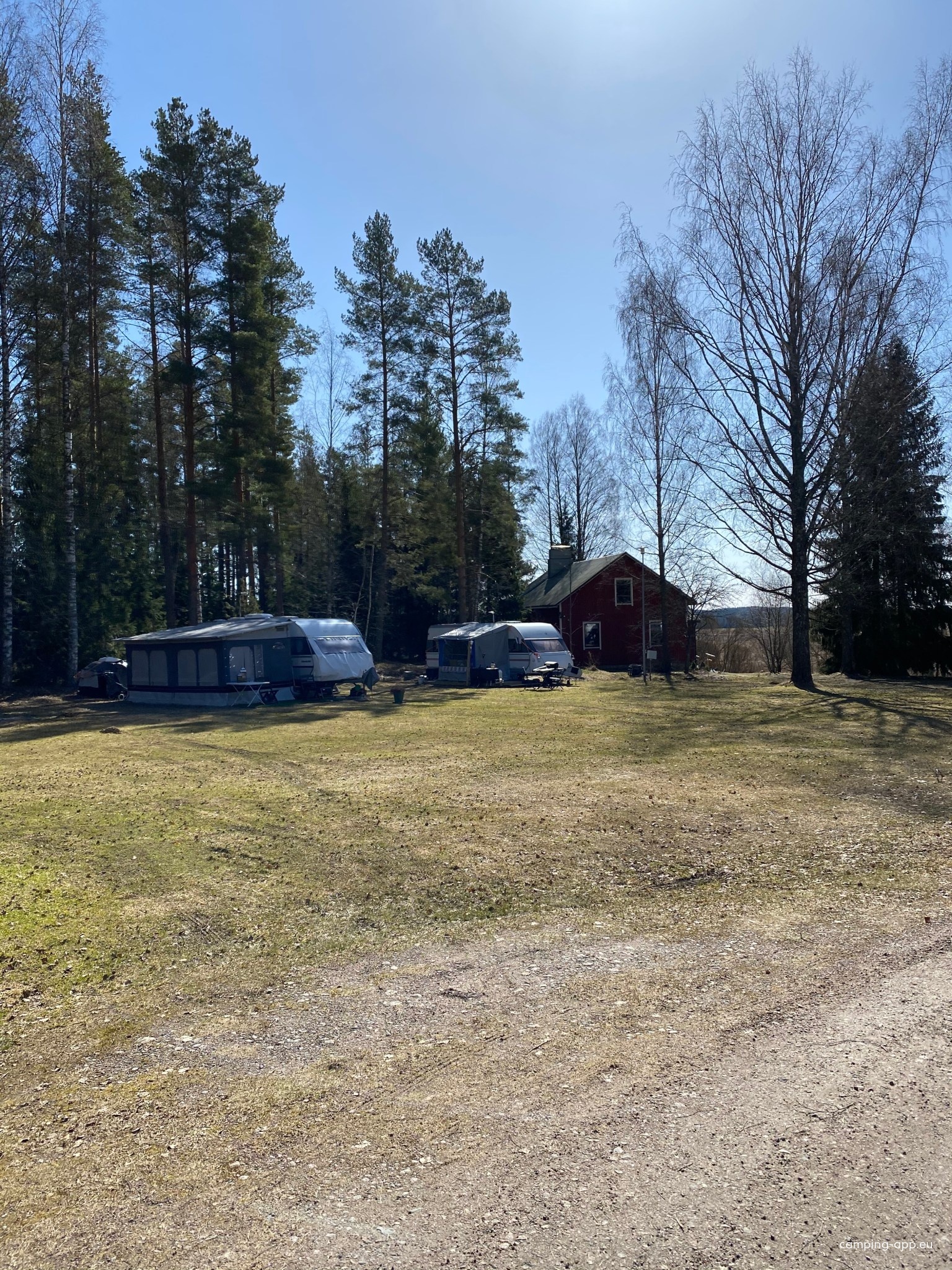 SF-Caravan Vantaan Talli — Kemping in Hausjärvi