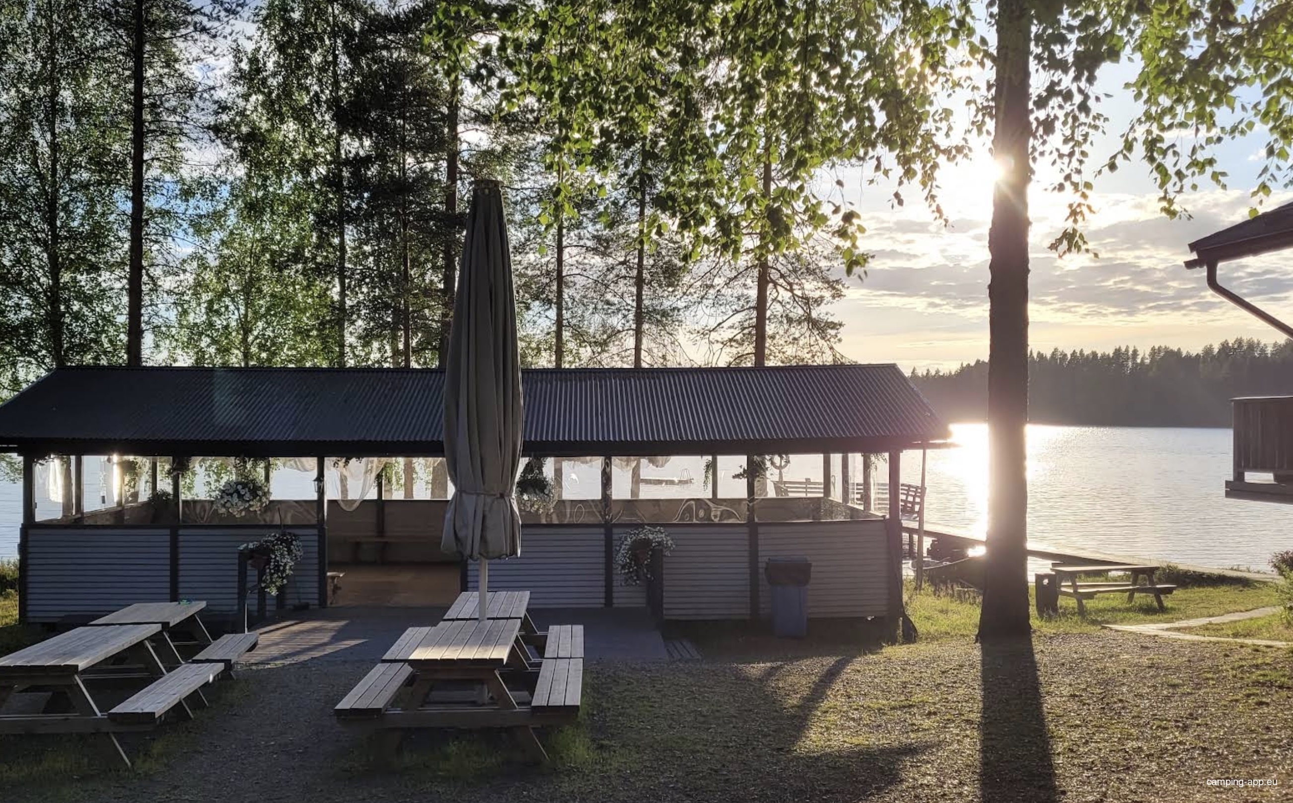 SF-Caravan Hietajärvi — Area da campeggio in Kiihtelysvaara