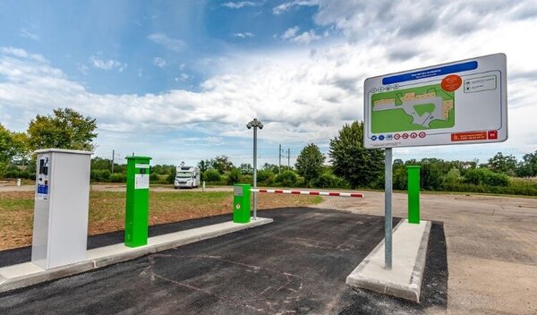 Aire de camping-car de Mézériat (Ain) — Photo 3