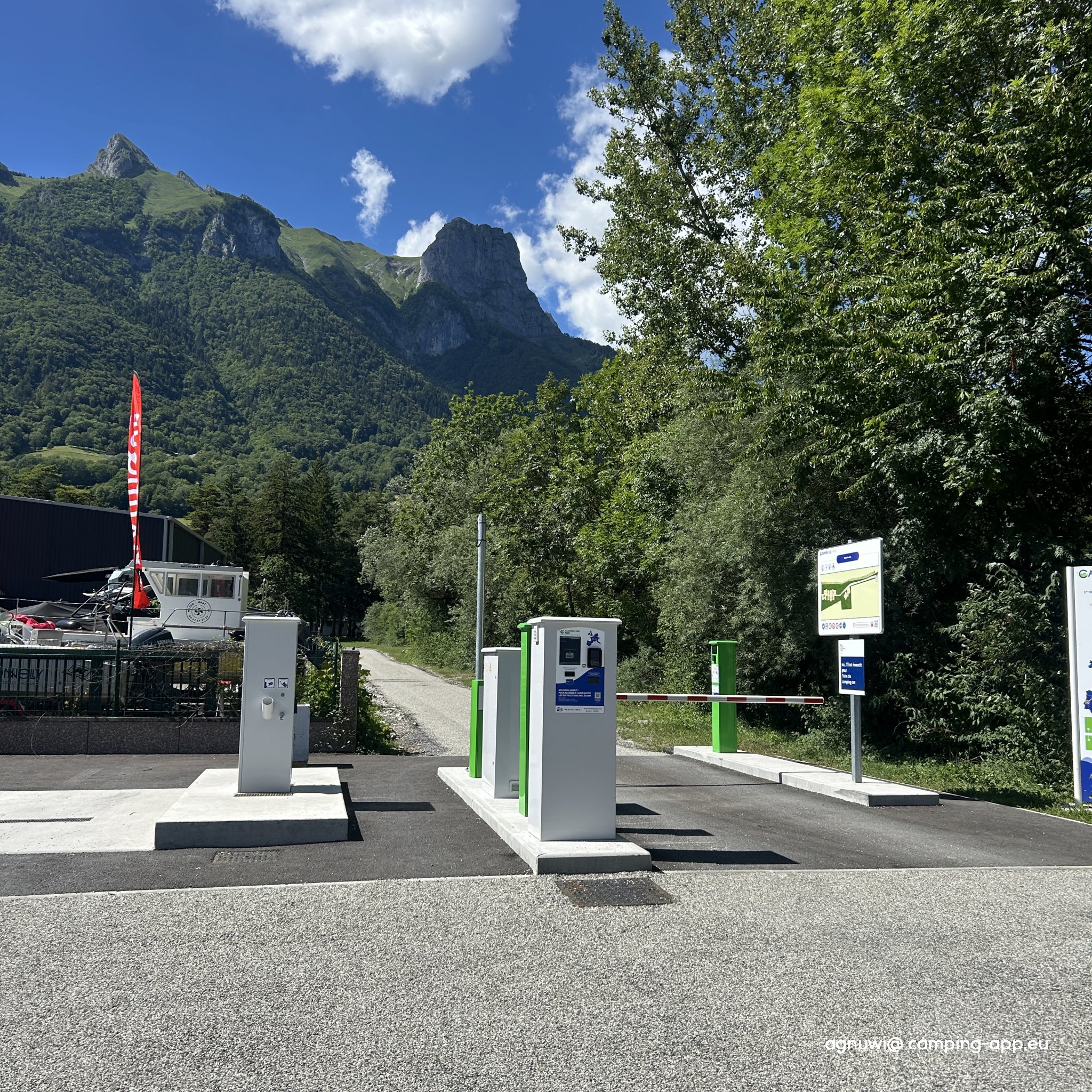 Stellplatz Saint-Ferréol (Haute Savoie) — Foto 5