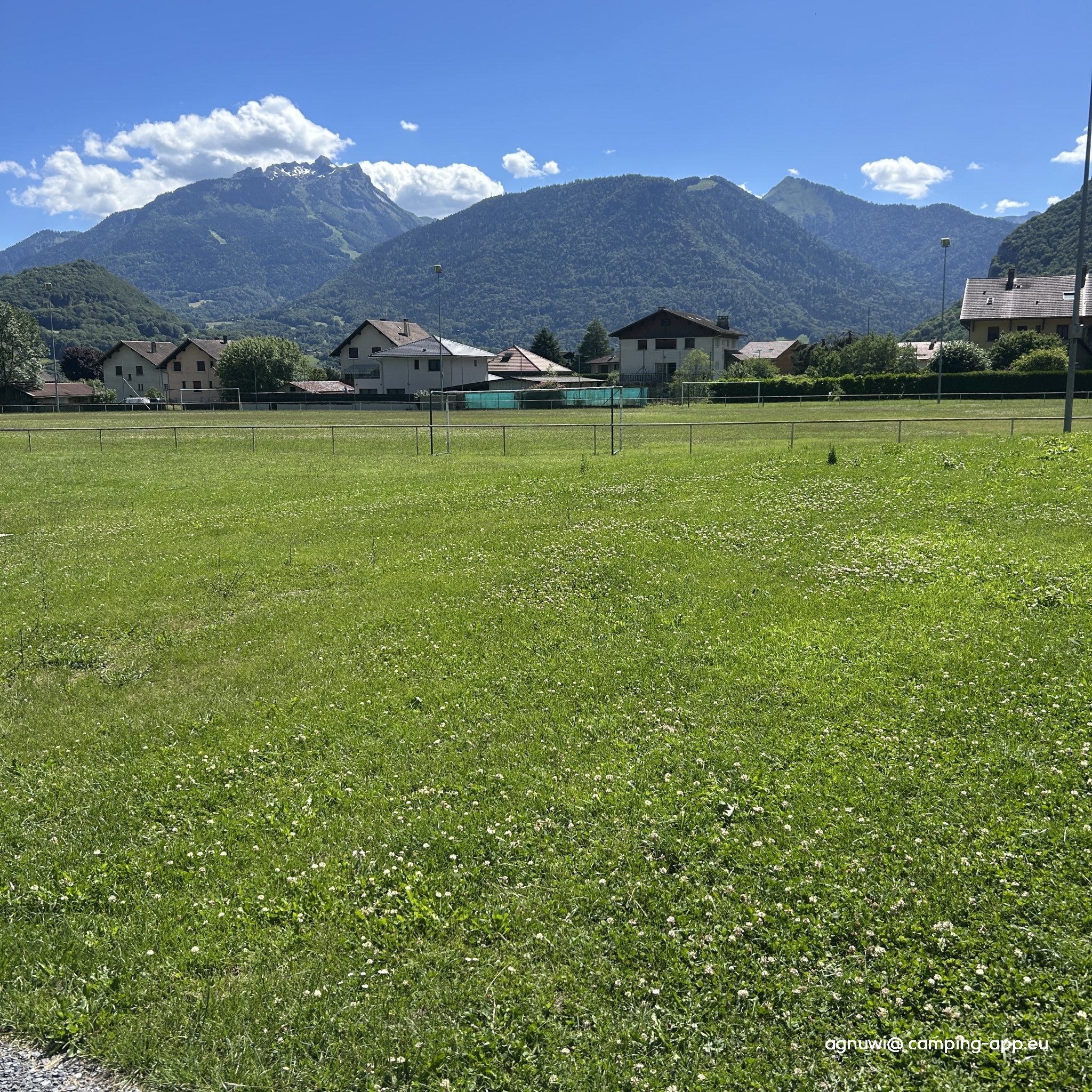 Stellplatz Saint-Ferréol (Haute Savoie) — Foto 3