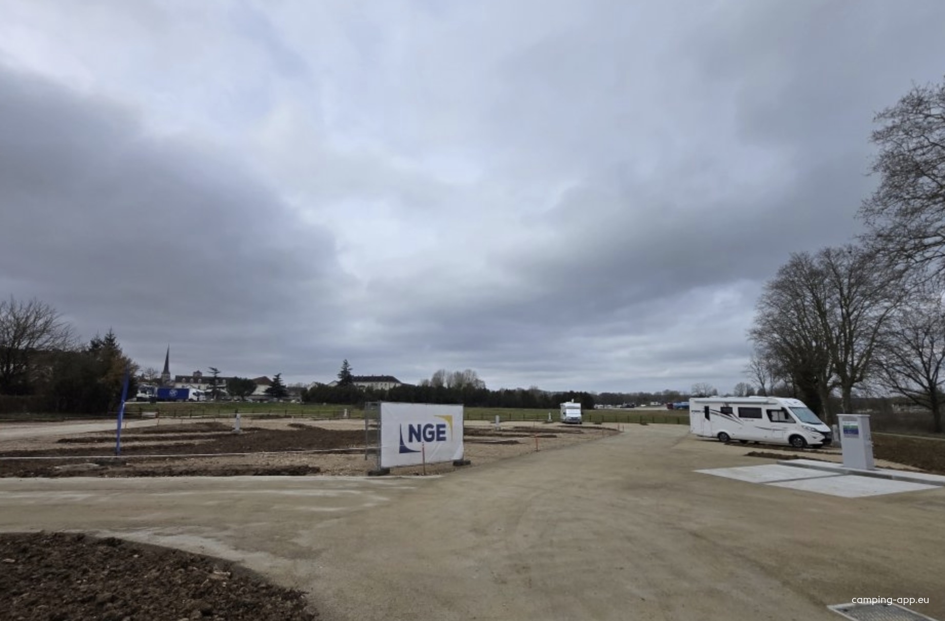 Aire de camping-car de Auxonne (Côte d'Or) — Stellplatz in Auxonne