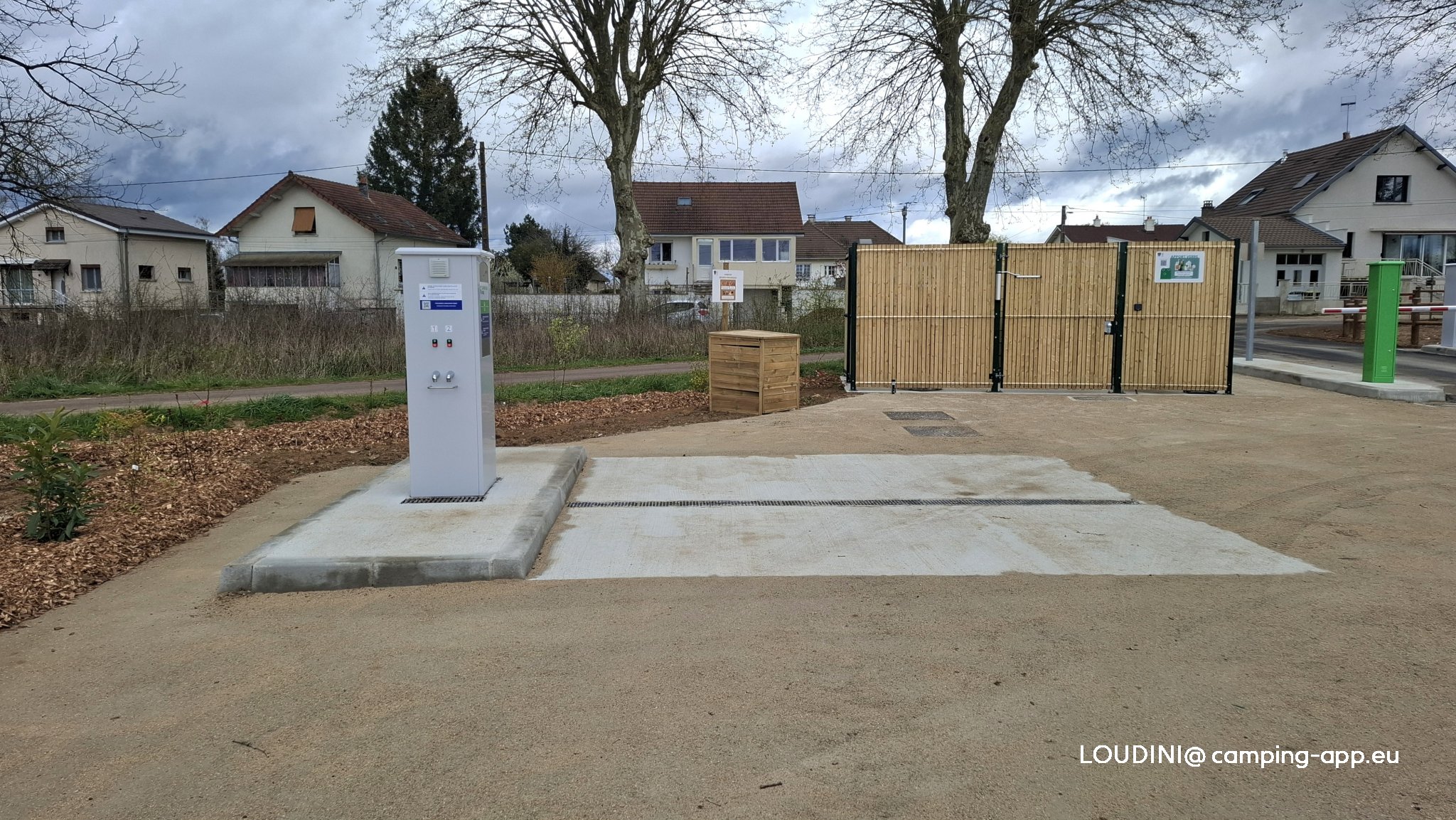 Aire de camping-car de Auxonne (Côte d'Or) — Photo 2