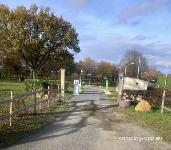 Aire de camping-car de Lignières (Cher)