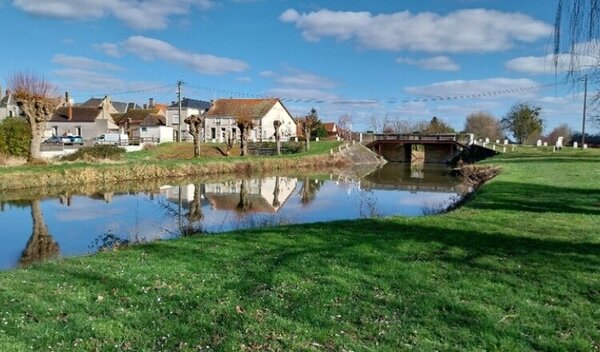 Aire de camping-car de Thénioux (Cher) — Photo 3