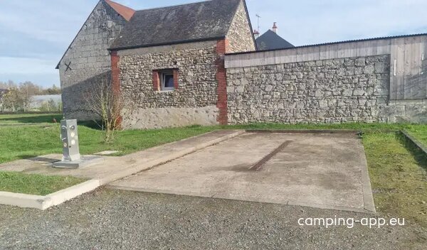 Aire de camping-car de Saint-Genouph (Indre et Loire) — Photo 3