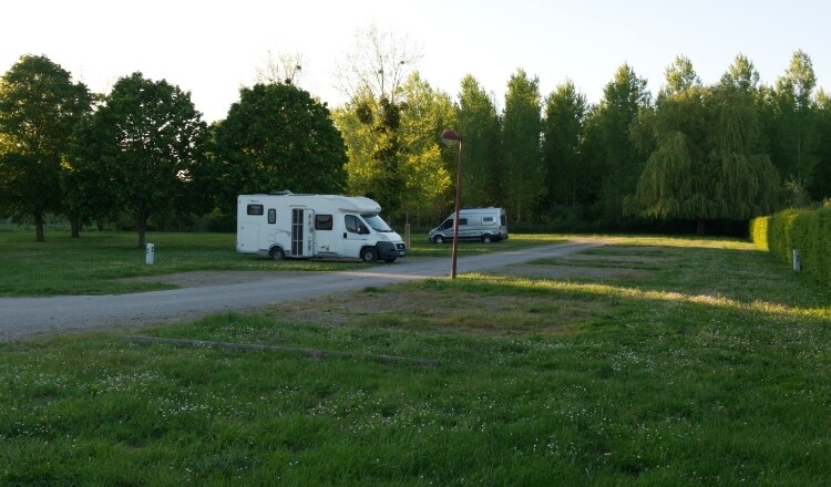 Aire de camping-car de Val-Fouzon (Indre) — Aire camping car in Val Fouzon