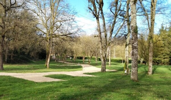 Aire de camping-car de Les Montils, Châteaux de la Loire (Loir et Cher) — Photo 2