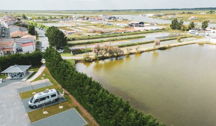 Aire de camping-car de L'Eguille-sur-Seudre (Charente Maritime) — Campervan Site in L'Éguille