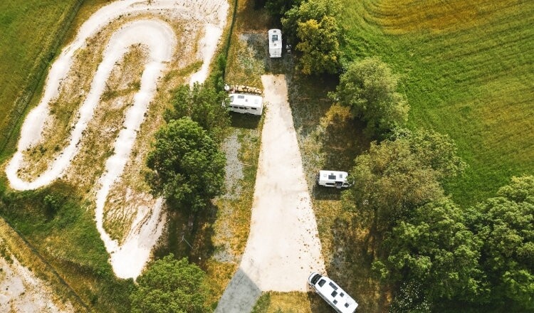 Aire de camping-car de Tonnay-Boutonne (Charente Maritime) — Stellplatz in Tonnay Boutonne