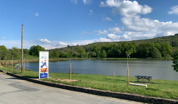 Camping de mon Village de Bussière-Dunoise (Creuse) — Foto 5