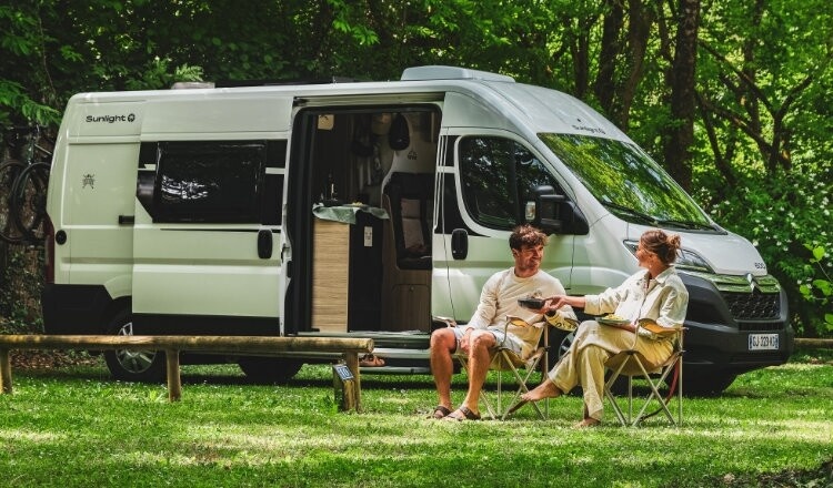 Camping de Melle, Fontaine de Villiers (Deux Sèvres) — Kemp in Melle