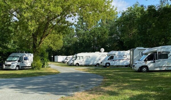 Aire de camping-car de Saint- Gelais (Deux Sèvres) — Photo 2
