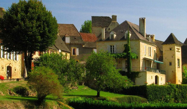Aire de camping-car de Saint Geniès (Dordogne) — Photo 2