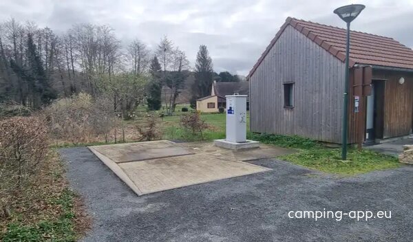 Aire de camping-car de Saint Geniès (Dordogne) — Photo 4