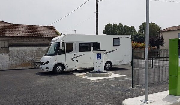 Aire de camping-car de Saint-Antoine-de-Breuilh, La Pergola (Dordogne) — Photo 3