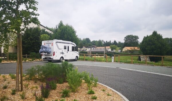 Aire de camping-car de St-Sulpice-de-Faleyrens (Gironde) — Photo 3