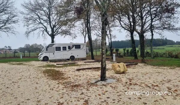 Aire de camping-car de Saint-Christophe-de-Double (Gironde)