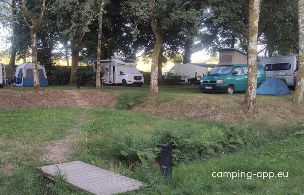 Aire de camping-car de Nedde (Haute Vienne) — Photo 4