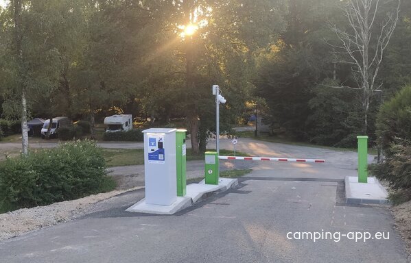 Aire de camping-car de Nedde (Haute Vienne) — Photo 3