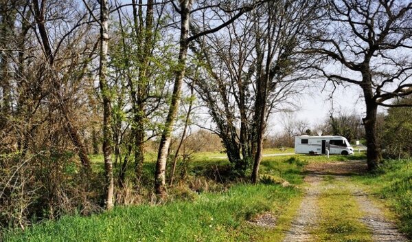 Aire de camping-car de Montfort (Pyrénées Atlantiques) — Photo 3