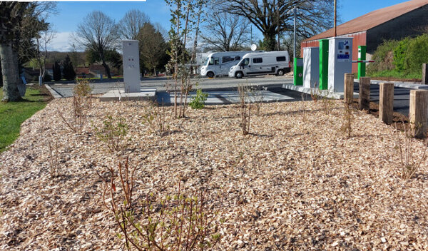 Aire de camping-car de Pressac (Vienne) — Photo 3