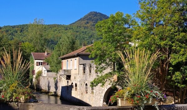 Aire de camping-car de Bélesta (Ariège) — Fotoğraf 2