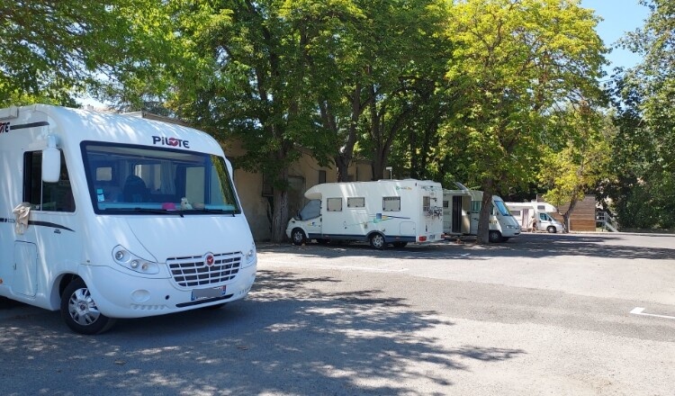 Aire de camping-car de Limoux (Aude) — Stellplatz in Limoux