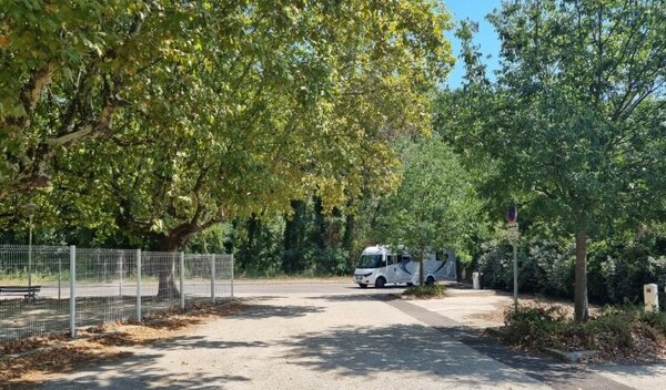 Aire de camping-car de Branoux-les-Taillades (Gard)