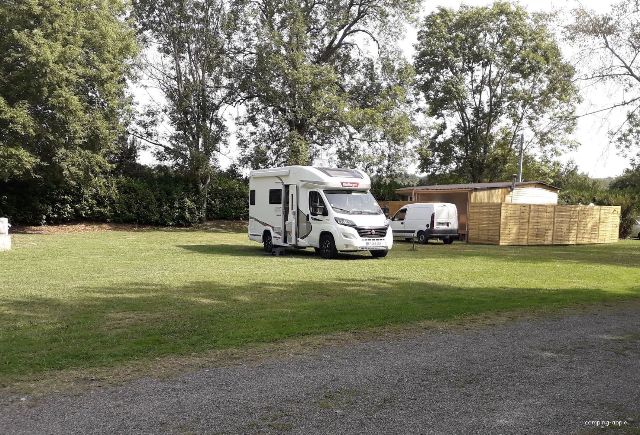 Aire de camping-car de Rabastens-de-bigorre (Hautes Pyrénées) — Sítio para autocaravanas in Rabastens de Bigorre