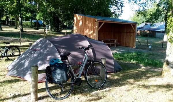 Aire de camping-car de Brain-sur-Allonnes (Maine et Loire) — Photo 3