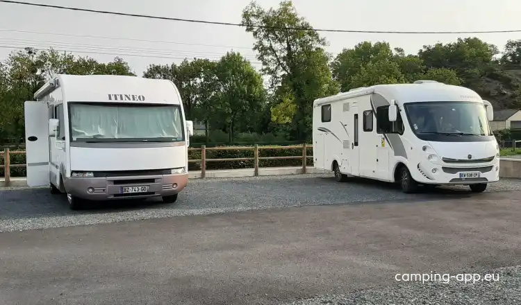 Aire de camping-car de Renazé (Mayenne) — Area di sosta in Renazé