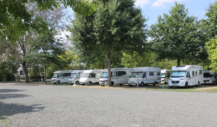 Aire de camping-car de Avoise (Sarthe) — Campervan Site in Avoise