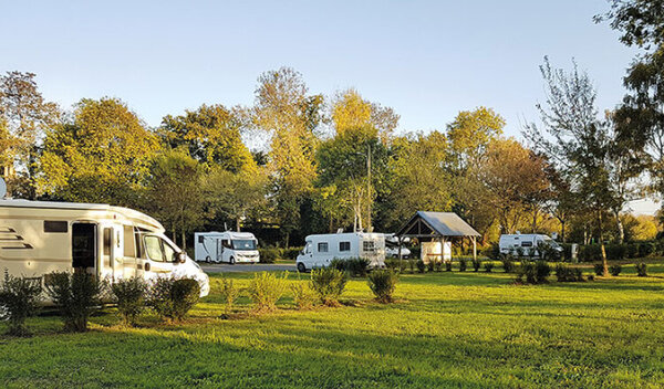 Aire de camping-car de Bazouges-Cré-sur-Loir, Le Vieux Pont (Sarthe)