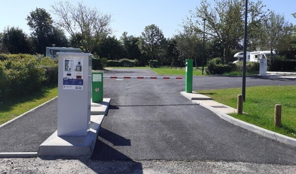 Aire de camping-car de Bonnétable, la Prairie (Sarthe) — Photo 2