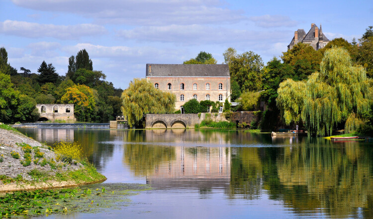 Aire de camping-car de Précigné (Sarthe) — Area di sosta in Précigné